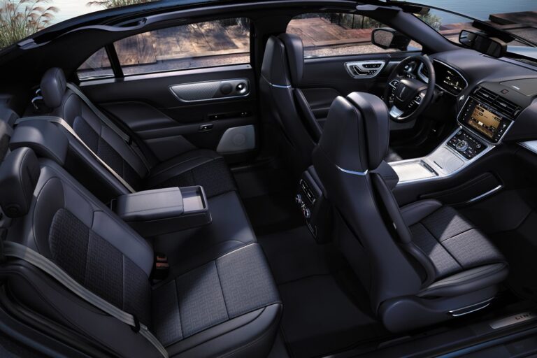 2020-lincoln-continental-interior-overview-carbuzz-402279-1600